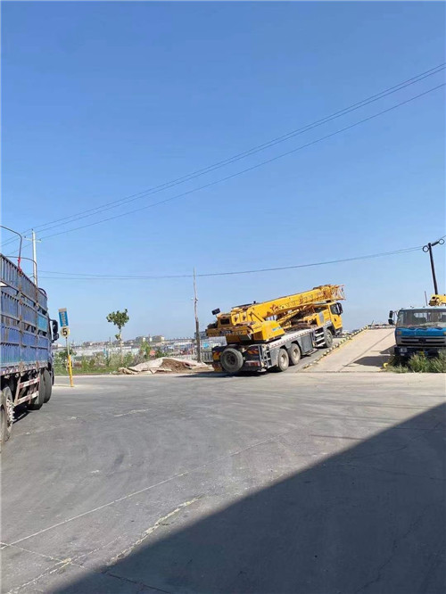 正定县25吨吊车的租赁价格大概是多少？